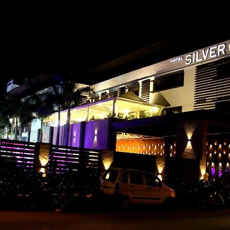 Hotel Silver Oak Bilaspur  Luaran gambar