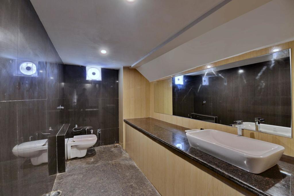 Hotel Silver Oak Bilaspur  Luaran gambar